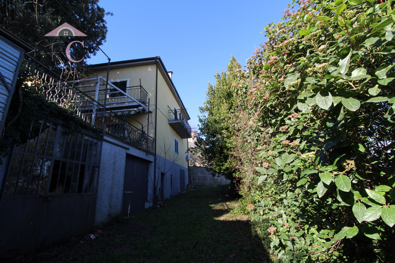 narni casa singolamcon due appartamento terreno garage e cantina 18.png